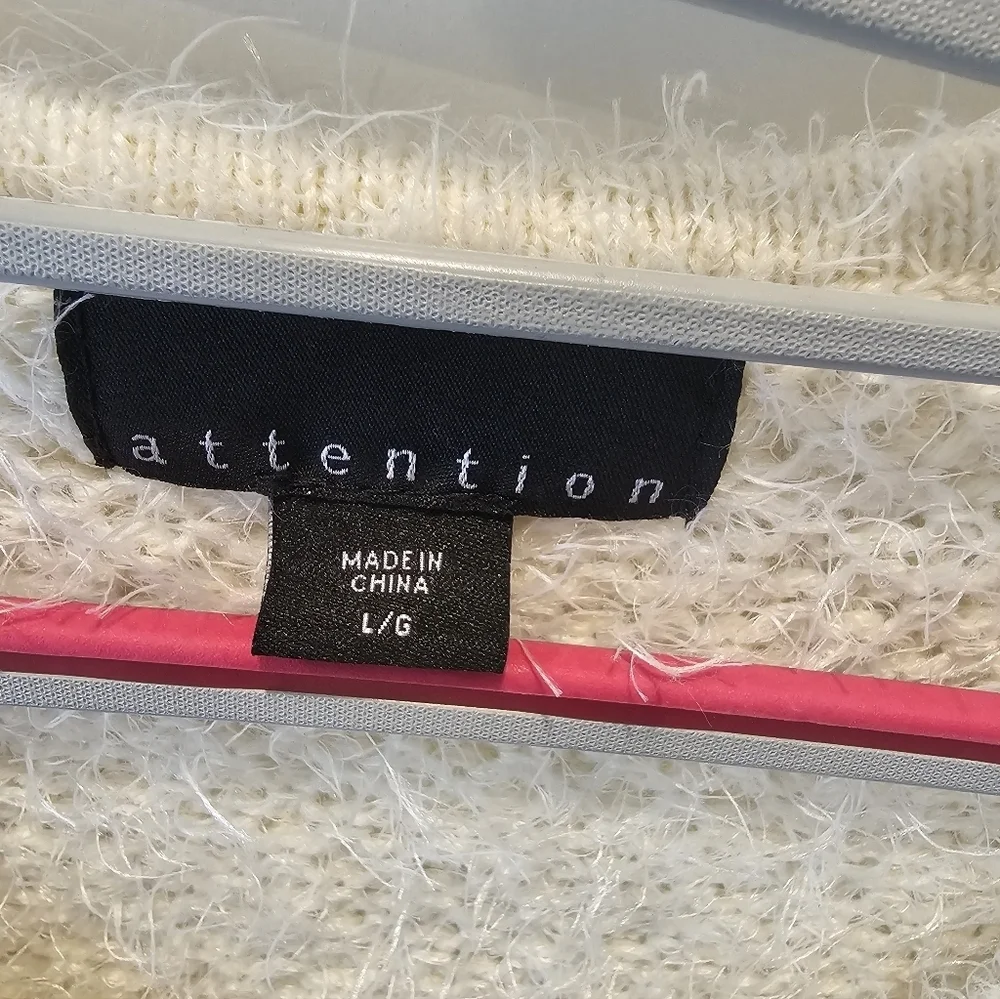 Attention Cream Fuzzy Knit Sweater Large Soft Eyelash Pullover Cozy Neutral